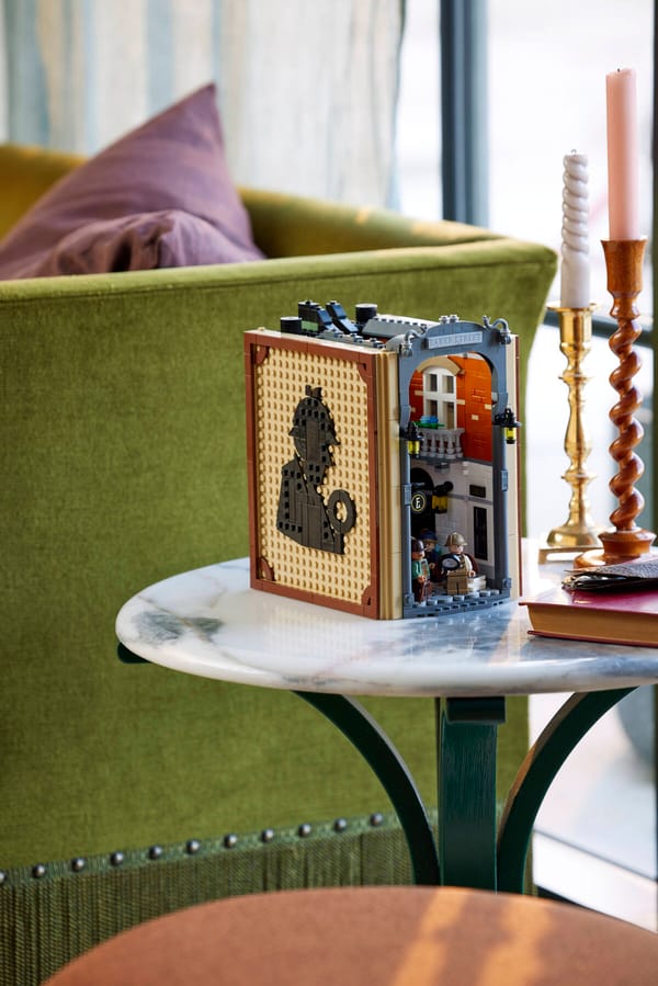 Sherlock Holmes: Book Nook - Image 14