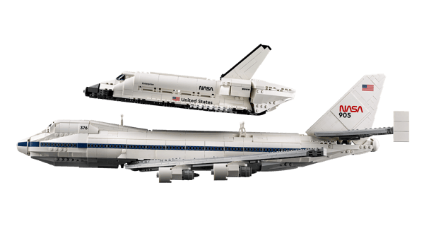 LEGO 10360 Le Shuttle Carrier Aircraft — visuel 3 sur 8