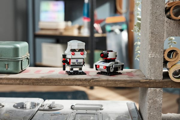 Megatron Robot & Vehicle - Image 8