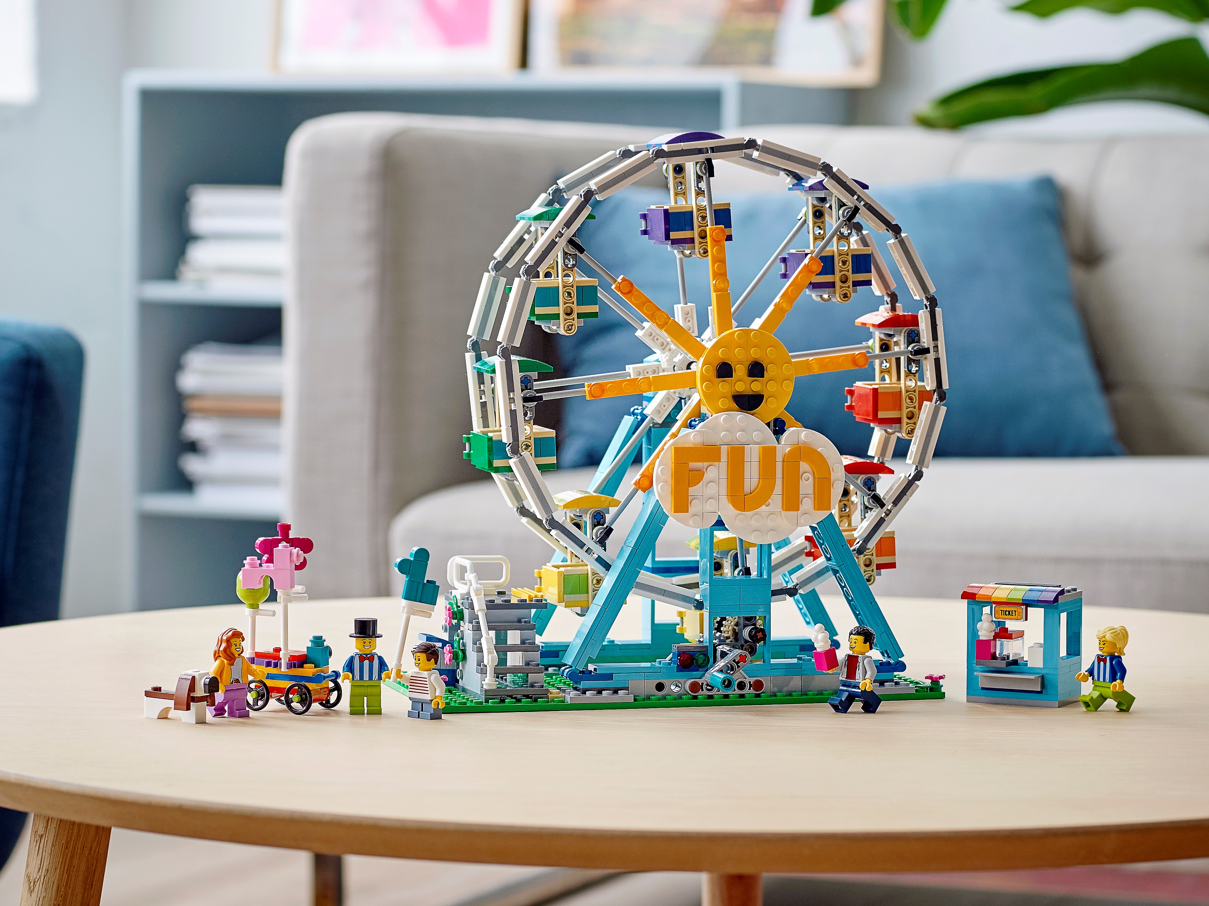 Ferris Wheel 31119 | Creator 3-in-1 | Buy online at the Official