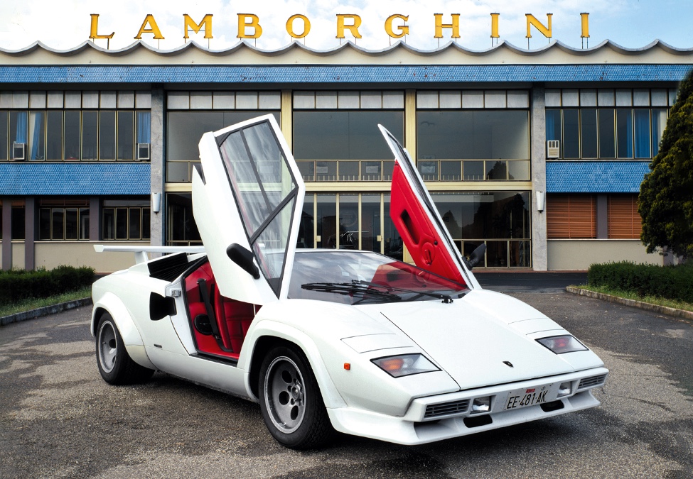 Foto storica della Lamborghini reale su cui è basato il modello