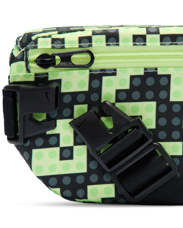 LEGO 5010261 Sac banane Collection Nike x LEGO® — visuel 5 sur 6