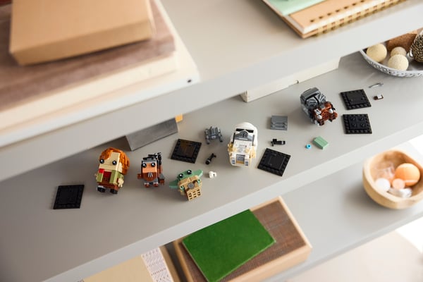 LEGO 40856 Le Mandalorien et Grogu : Alliés et méchants — visuel 7 sur 8
