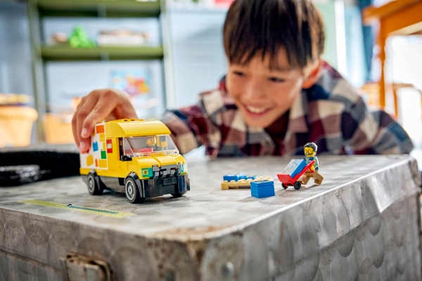 LEGO 60500 Le van LEGO® — visuel 8 sur 8