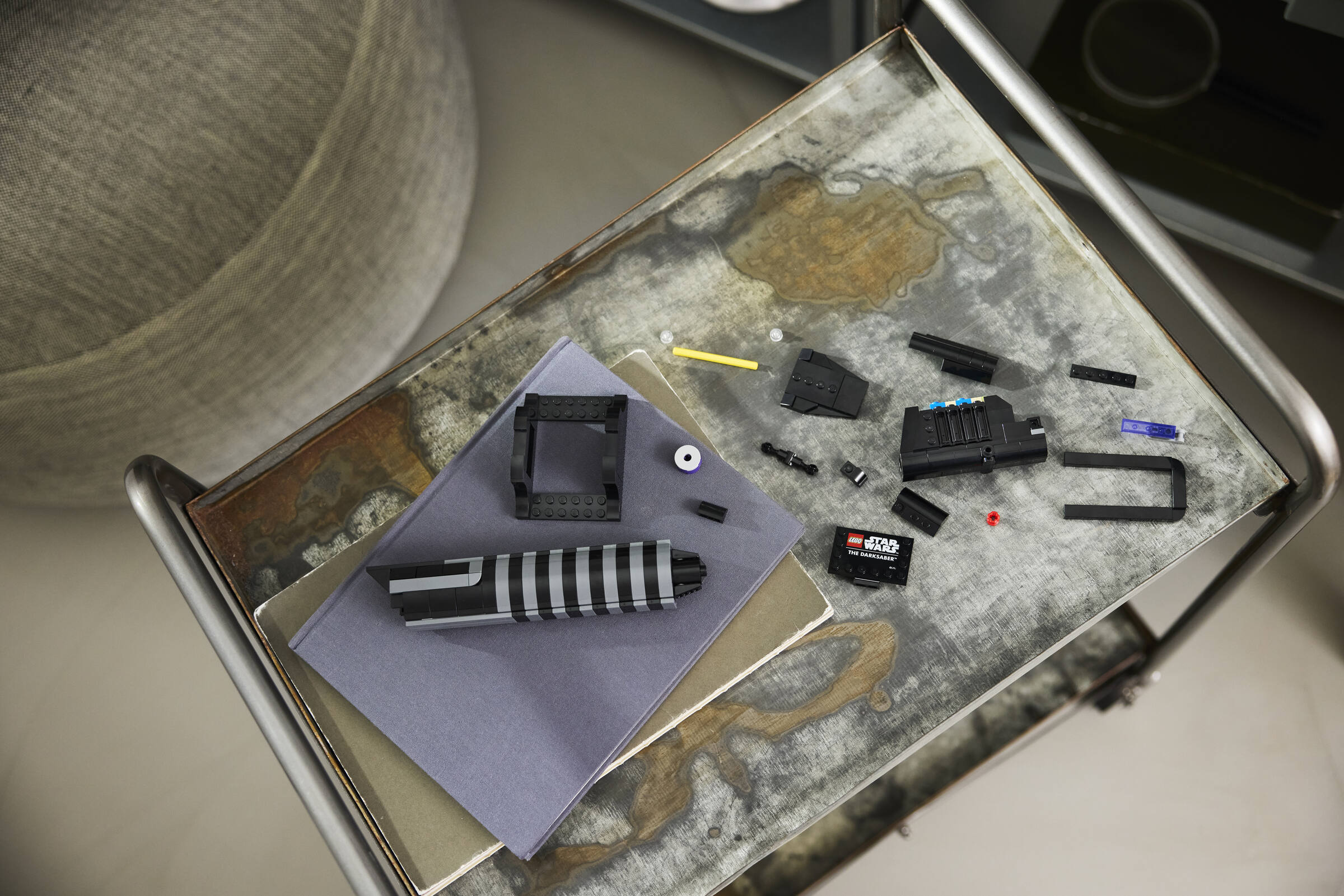The Darksaber 40917 | Star Wars™ | Buy online at the Official LEGO