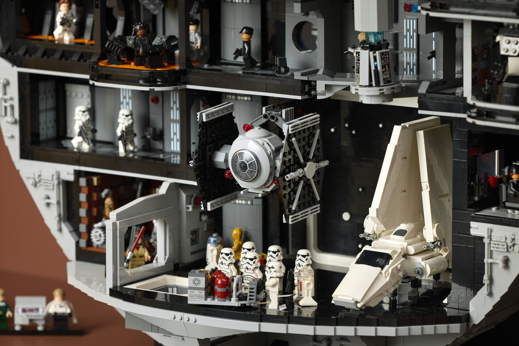 LEGO® Star Wars™ Stormtrooper Toys & Sets | Official LEGO® Shop US