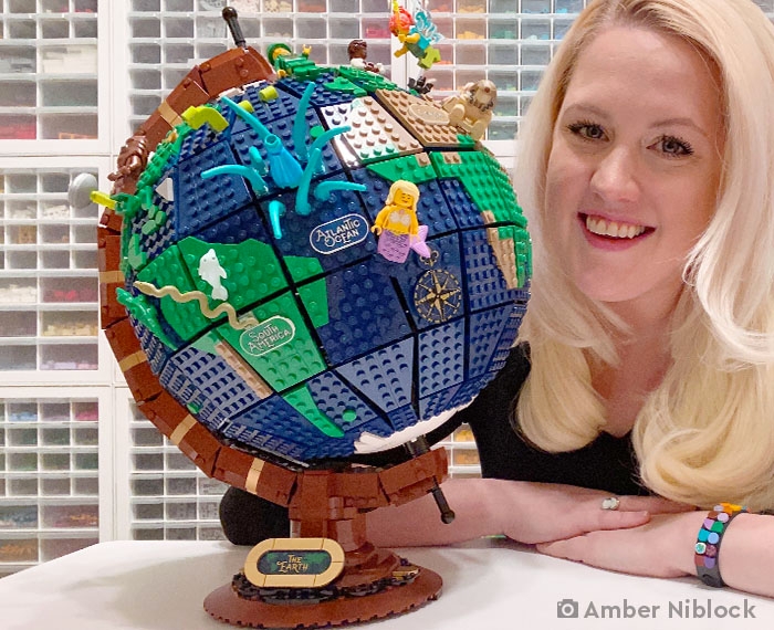 How to personalize your LEGO® Ideas The Globe set | Official LEGO