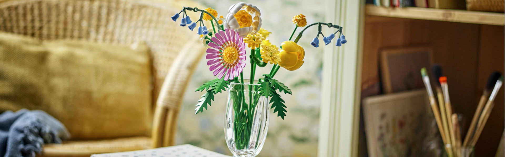 Valentine's Day Gifts for Friends | Official LEGO® Shop US