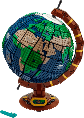 LEGO 21332 The Globe, official product image
