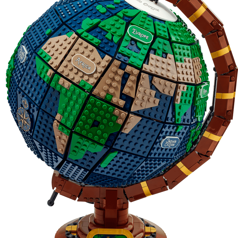The Globe 21332 | Ideas | Buy online at the Official LEGO The Globe 21332 | Ideas | Buy online at the Official LEGO
