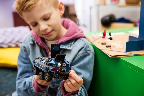 Spider-Man Prison Transport Chase - Image 11