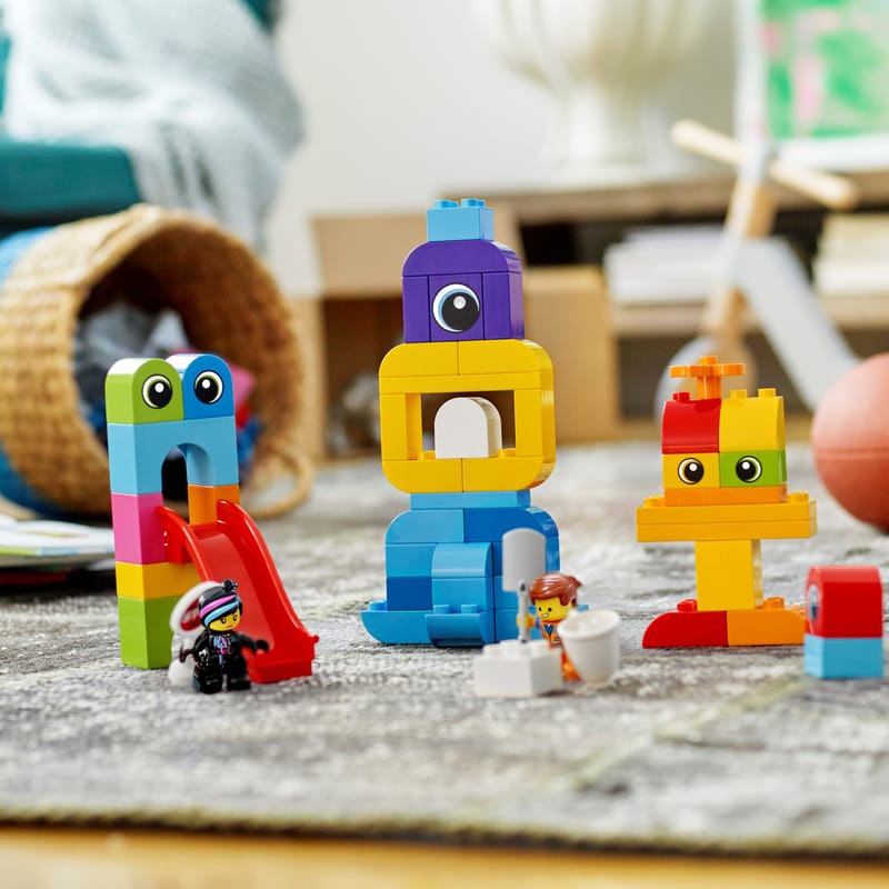 Emmet and Lucy's Visitors from the DUPLO® Planet 10895 DUPLO