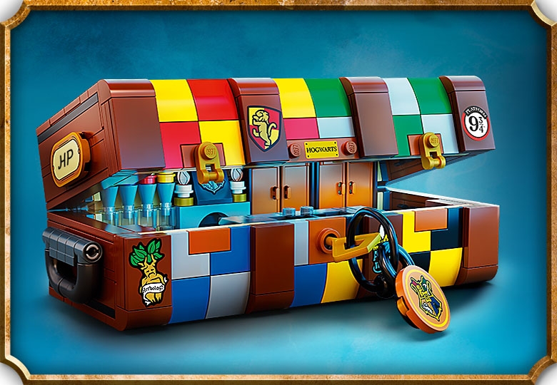 Hogwarts™ Magical Trunk 76399 | Harry Potter™ | Buy online at the 