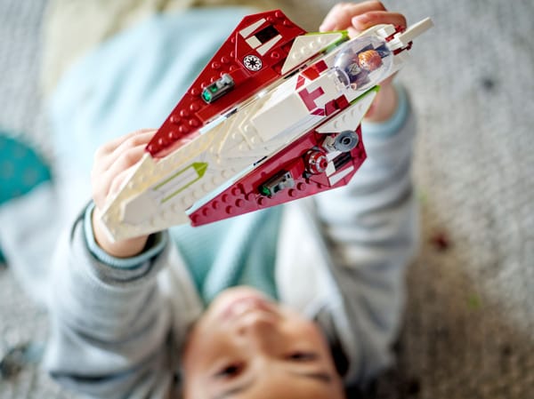 Obi-Wan Kenobi’s Jedi Starfighter™ - Image 11