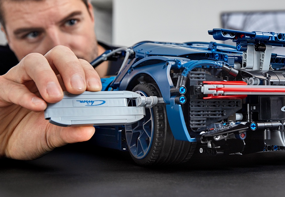 Bugatti Chiron 42083 | Technic™ | Buy online at the Official LEGO