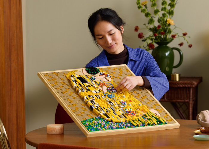 Best LEGO® Arts and Crafts Gifts for the Holidays | Official LEGO