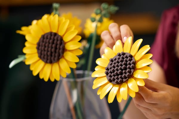 Sunflower Bouquet - Image 14