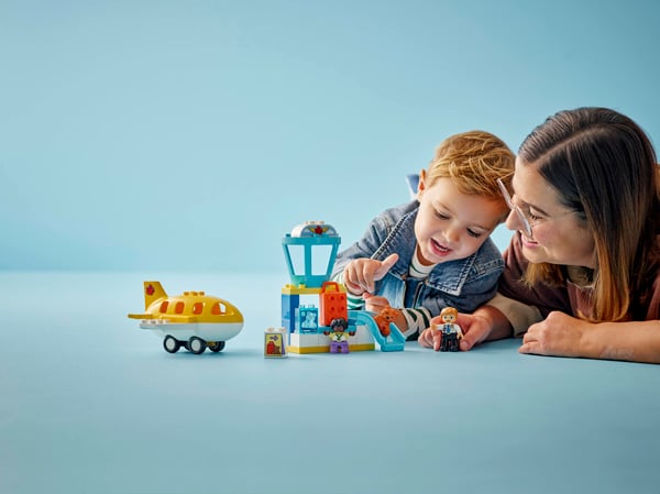 LEGO 10443 Première fois à l’aéroport — visuel 5 sur 8