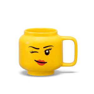 Petite tasse en céramique - Fille au clin d’œil