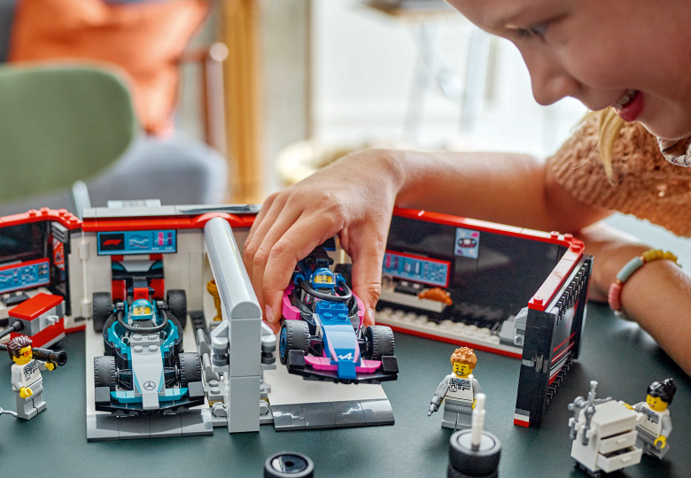 のっさん F1® Garage & Mercedes-AMG & Alpine Cars 60444 | City | Buy online