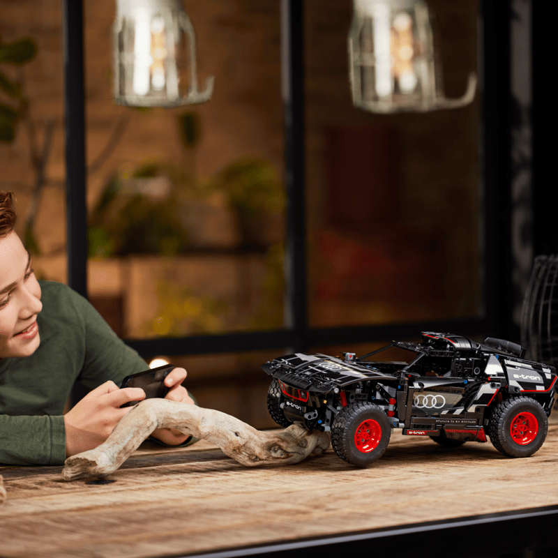 Audi RS Q e-tron 42160 Technic™ Buy online at the Official