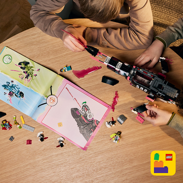 Nightmare Shark Submarine 71500 | LEGO® DREAMZzz™ | Buy online at