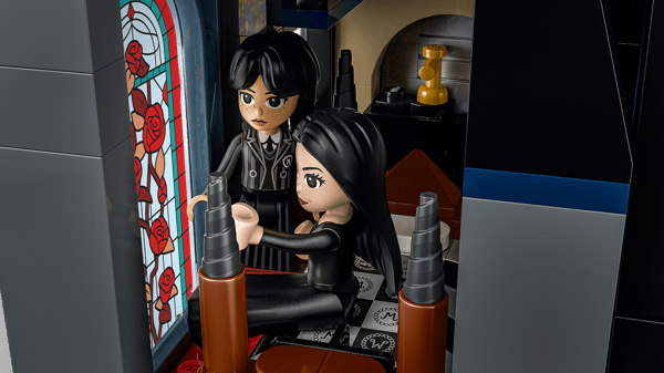 LEGO 76786 Le manoir de Morticia — visuel 7 sur 8