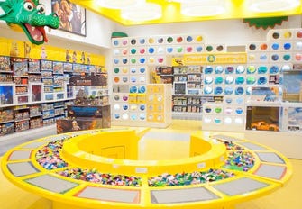 gåde tråd det kan LEGO® Stores
