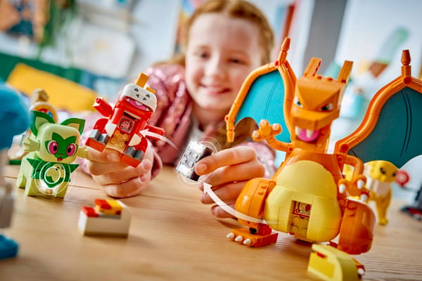 SMART Play™: Sprigatito, Fuecoco and Quaxly Battle - Image 13