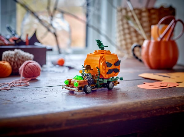 LEGO 40822 La camionnette de la citrouille d’Halloween — visuel 6 sur 8