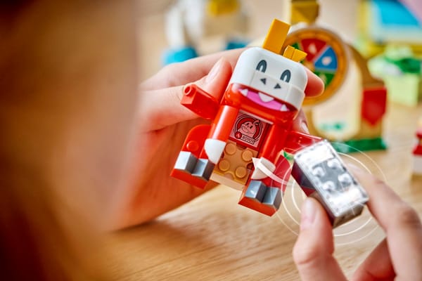 SMART Play™: Sprigatito, Fuecoco and Quaxly Battle - Image 17