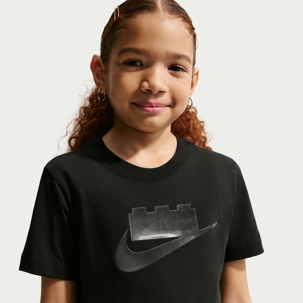 LEGO 5010249 T-shirt Collection Nike x LEGO® pour grands enfants – Noir — visuel 2 sur 3