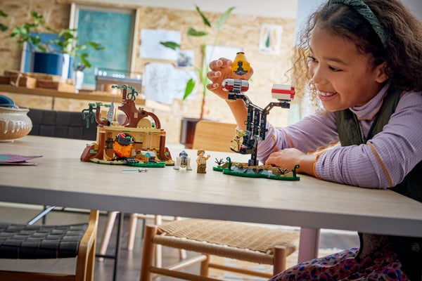 LEGO 75422 SMART Play™ : la hutte de Yoda et l’entraînement Jedi — visuel 8 sur 8