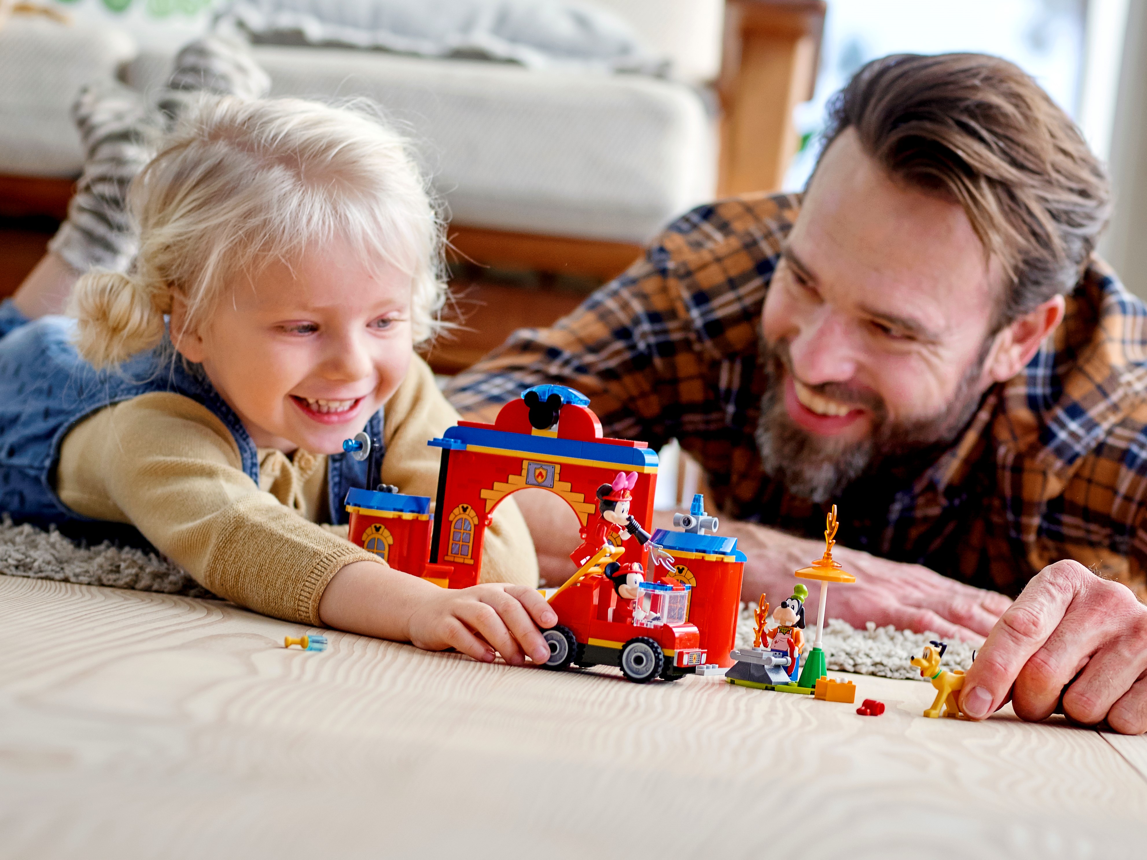 Mickey & Friends Fire Truck & Station 10776 | Disney™ | Buy online 