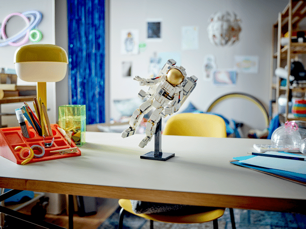 Space Astronaut - Image 12