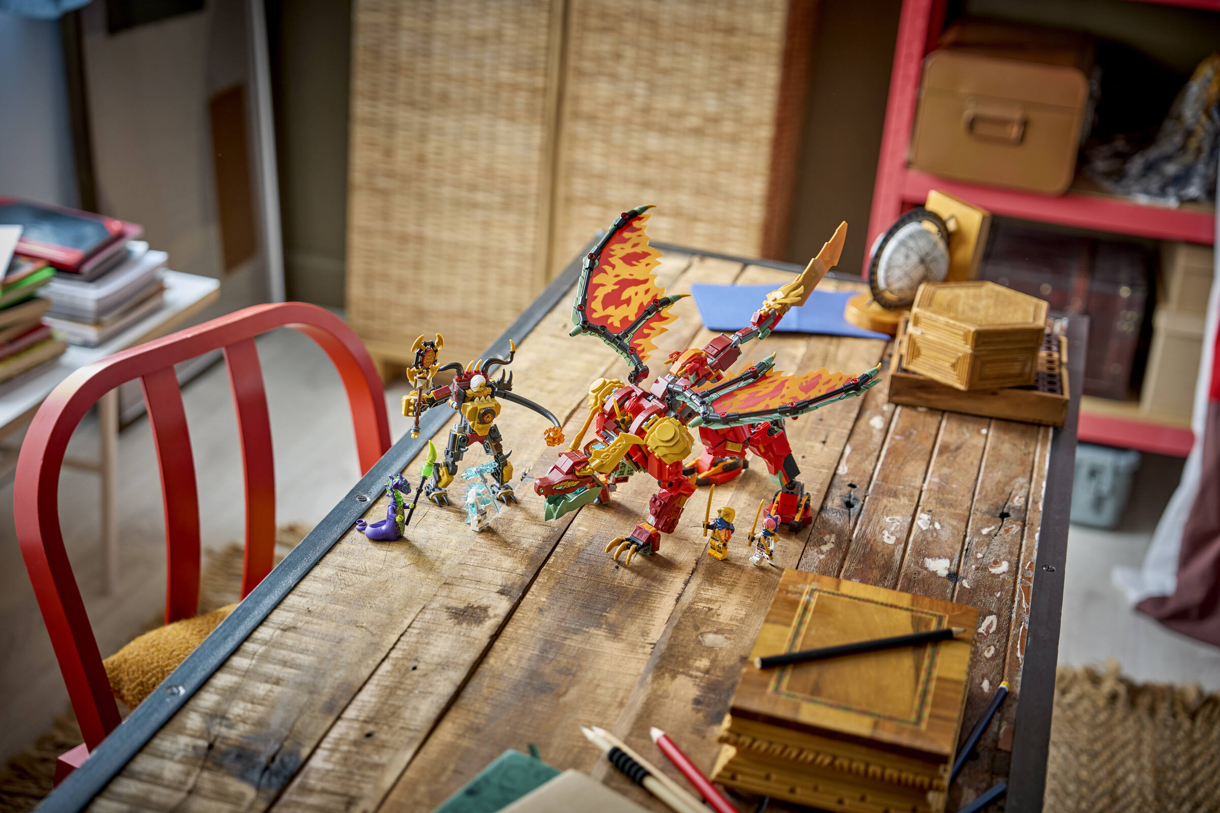 モンキーブレインベイツ リーファー Wyldfyre's Transforming Dragon Mech 71868 | NINJAGO® | Buy online