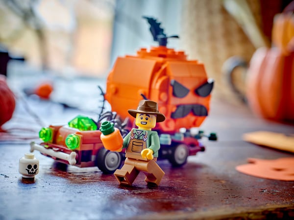 LEGO 40822 La camionnette de la citrouille d’Halloween — visuel 7 sur 8