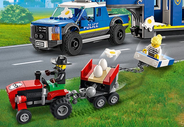 Police Mobile Command Truck 60315 | City | Buy online at LEGO® Shop