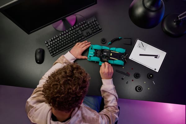 Aston Martin Valkyrie - Image 12