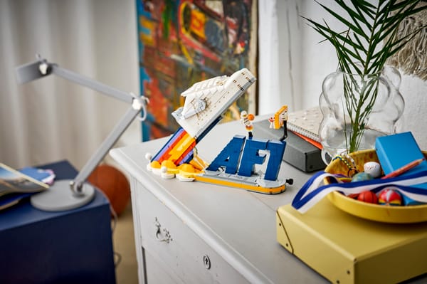 Nike Air Force 1 x LEGO® Set - Image 13
