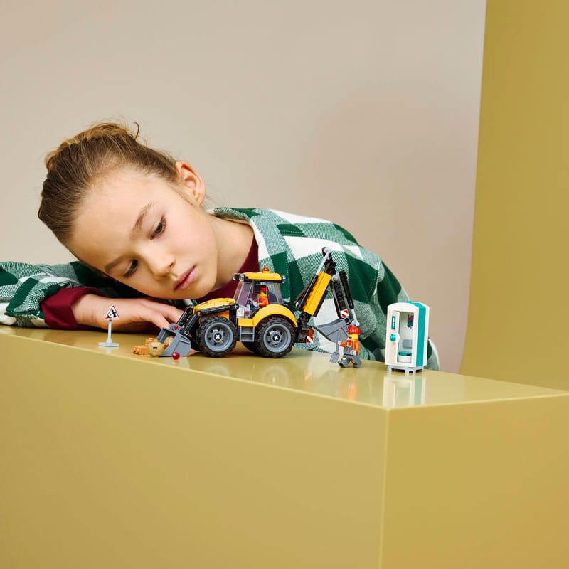 Yellow Backhoe Loader 60480 | City | Buy online at the Official LEGO® Shop ID