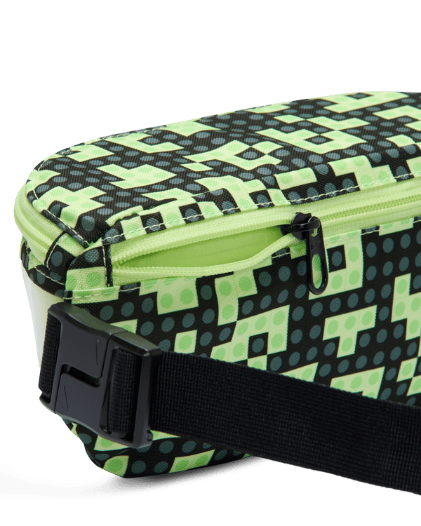 LEGO 5010261 Sac banane Collection Nike x LEGO® — visuel 4 sur 6