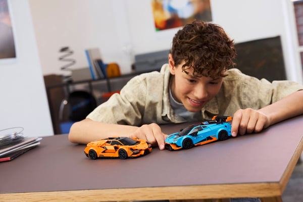 LEGO 77238 Lamborghini Revuelto et Huracán STO — visuel 6 sur 8