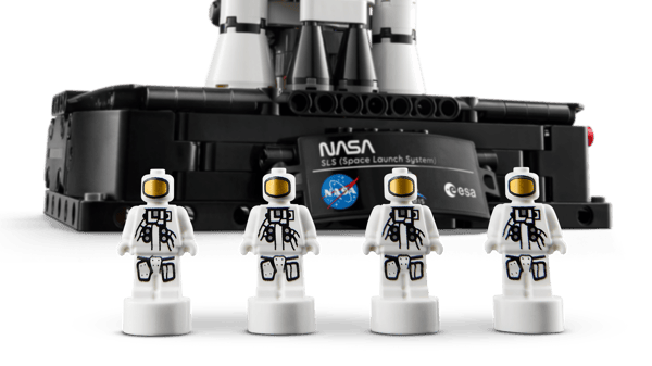 LEGO 42221 La fusée SLS NASA Artemis — visuel 6 sur 8