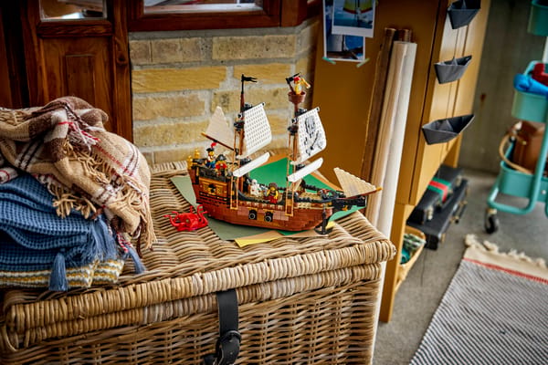 Iconic Pirate Ship - Image 17