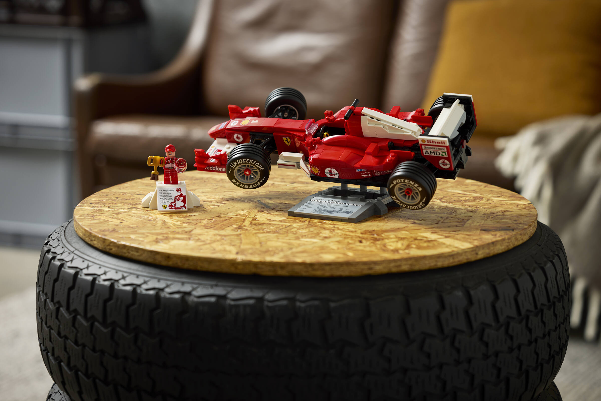 Ferrari F2004 & Michael Schumacher 11375 | LEGO® Icons | Buy
