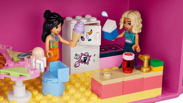 Creative Dollhouse Suitcase - Image 10