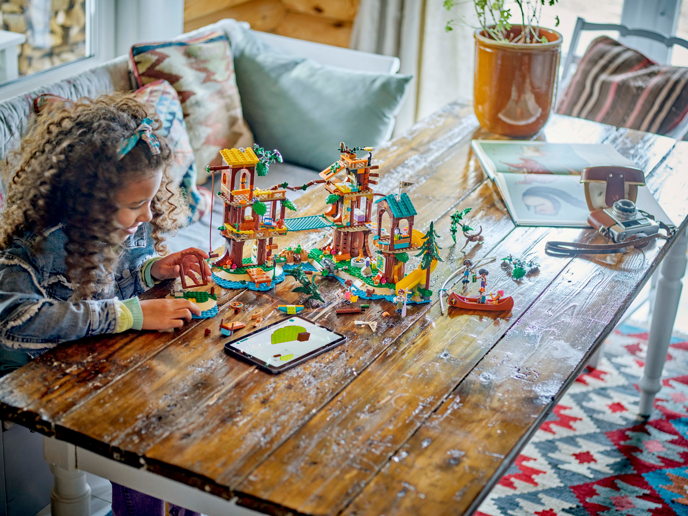 Adventure Camp Tree House 42631 | Friends | Buy online at the