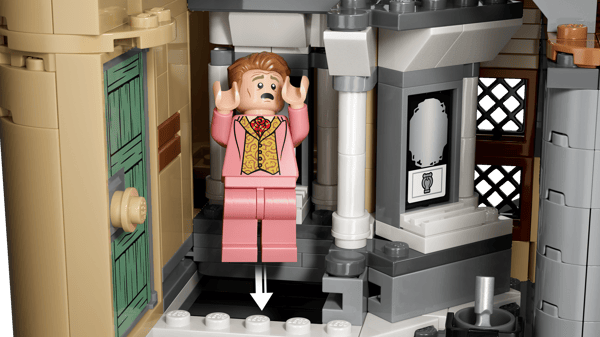 Hogwarts™ Castle: East Wing - Image 7