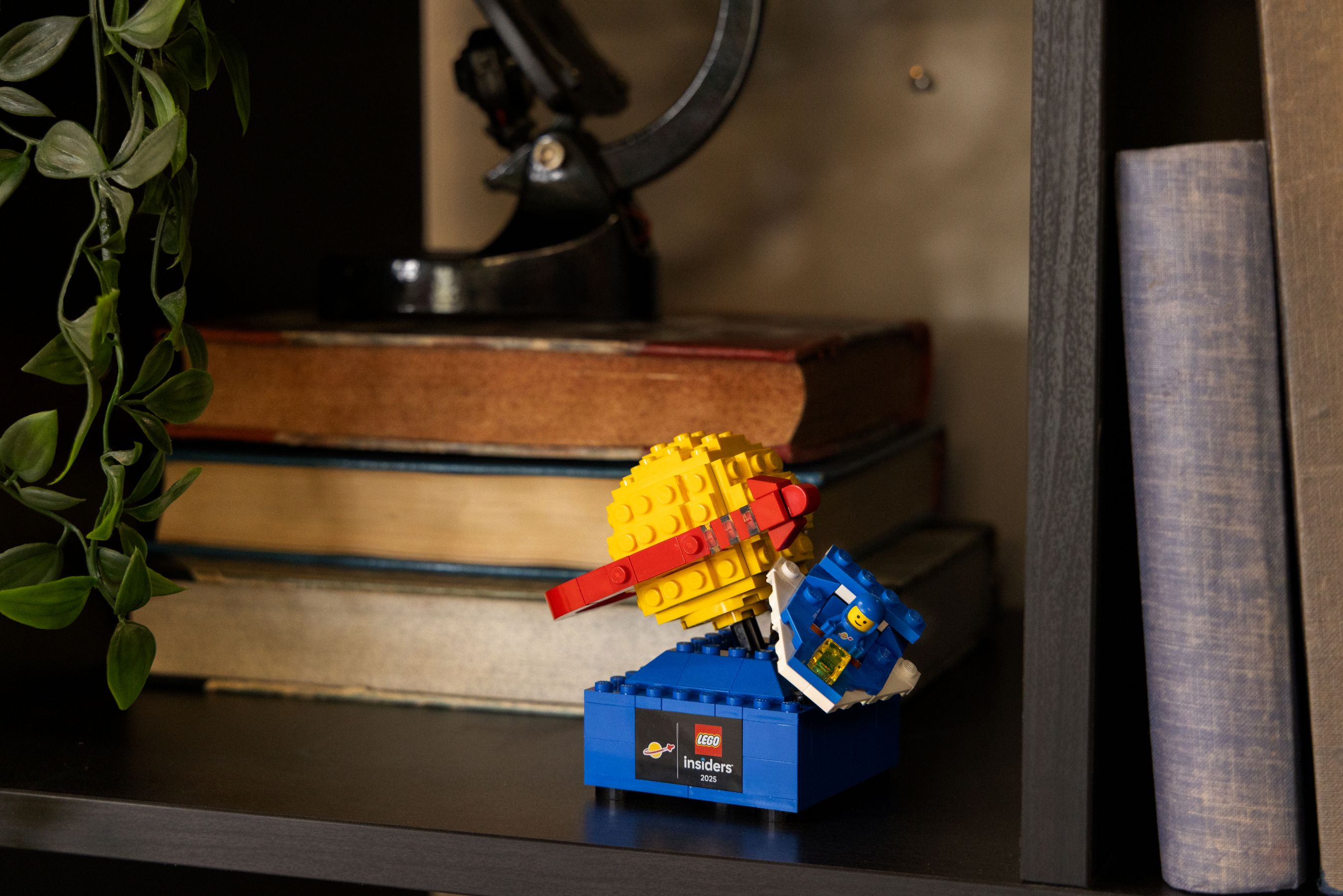 Retro Space Explorer 5009806 | その他 |レゴ®ストア公式オンライン